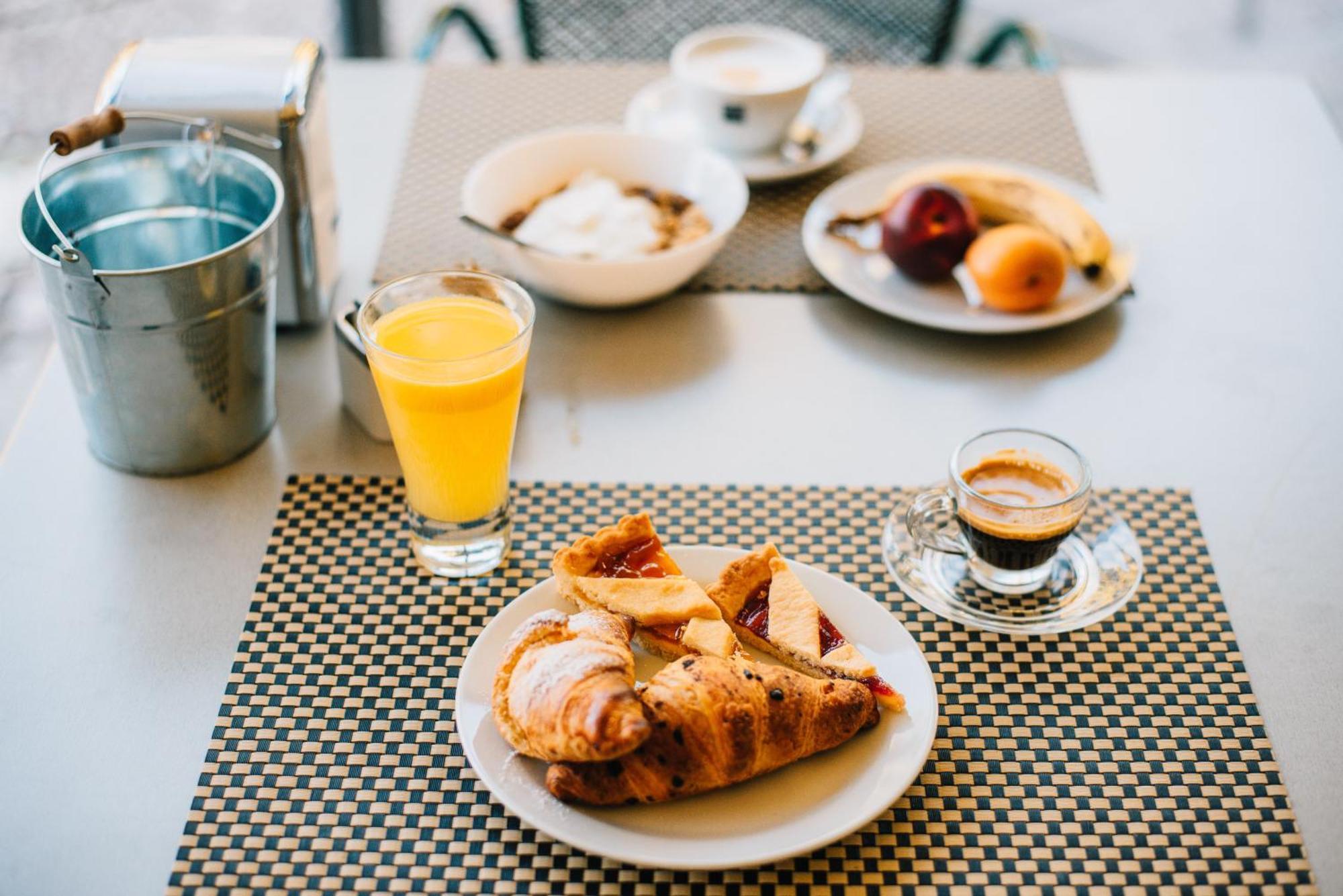 Arciduca Charming House Room & Breakfast Arco Exterior foto